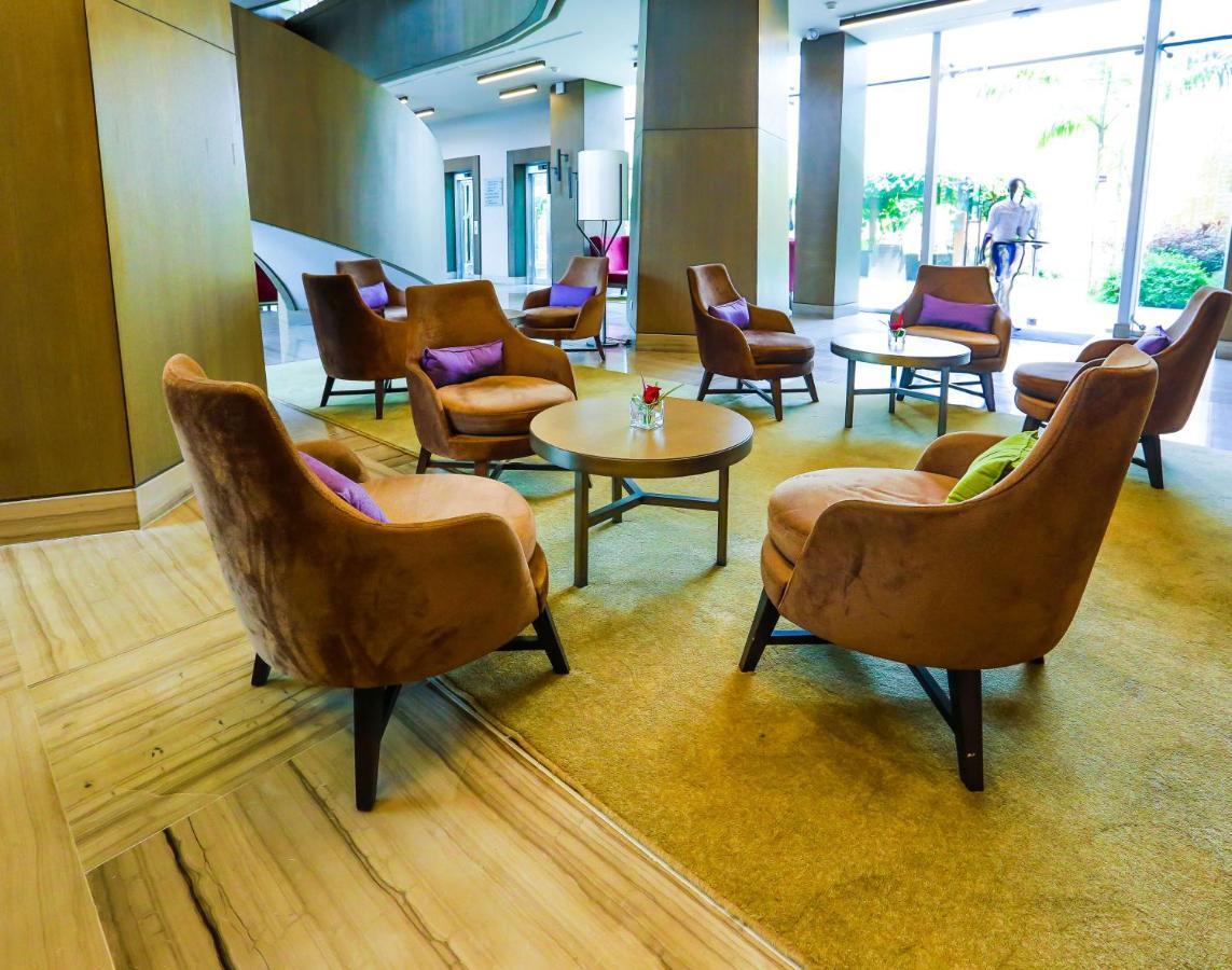 Radisson Blu Hotel, Abidjan Airport Exterior foto